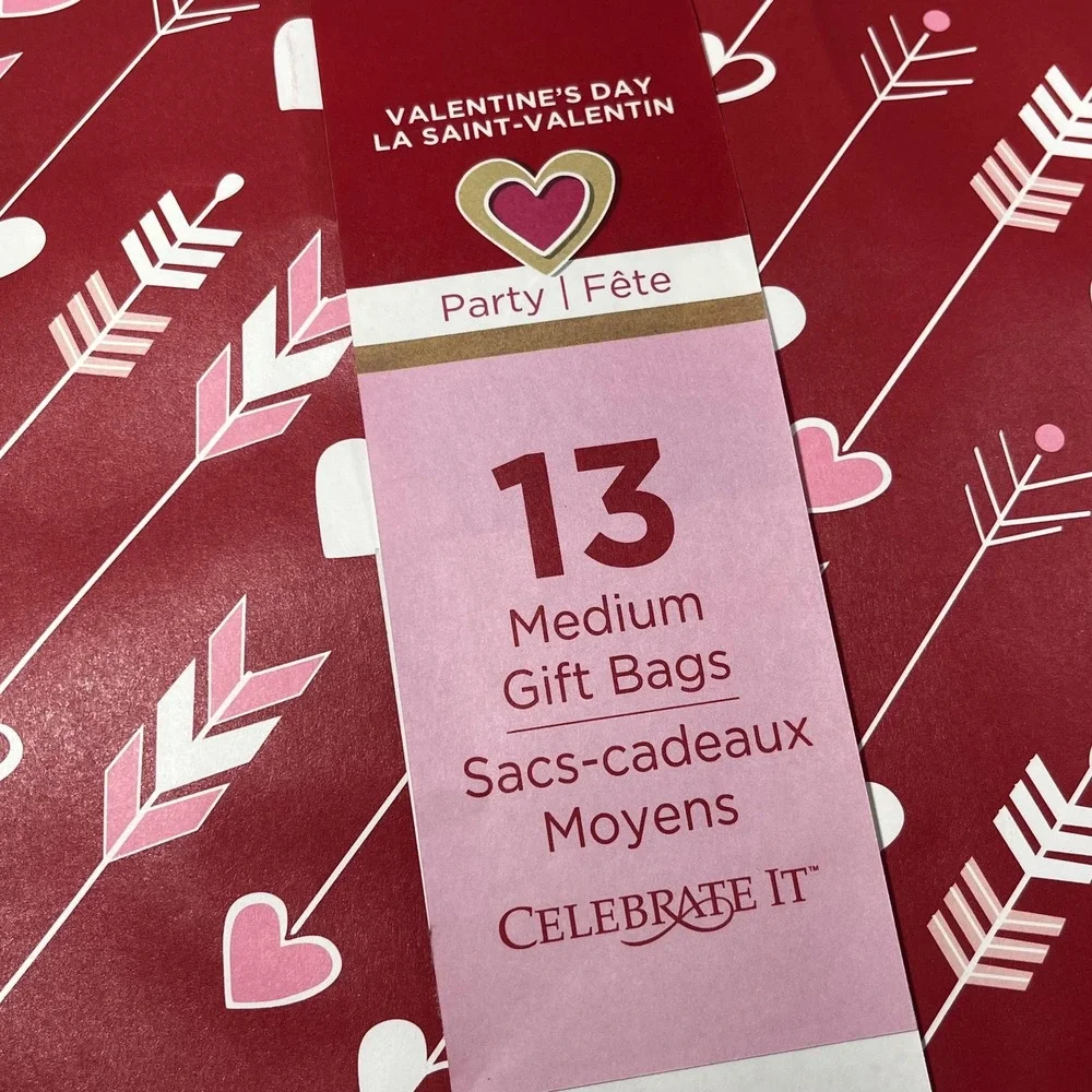 Celebrate It Valentine's Day‎ Medium Gift Bags 2+ Pack Hearts Arrows Party Favor
